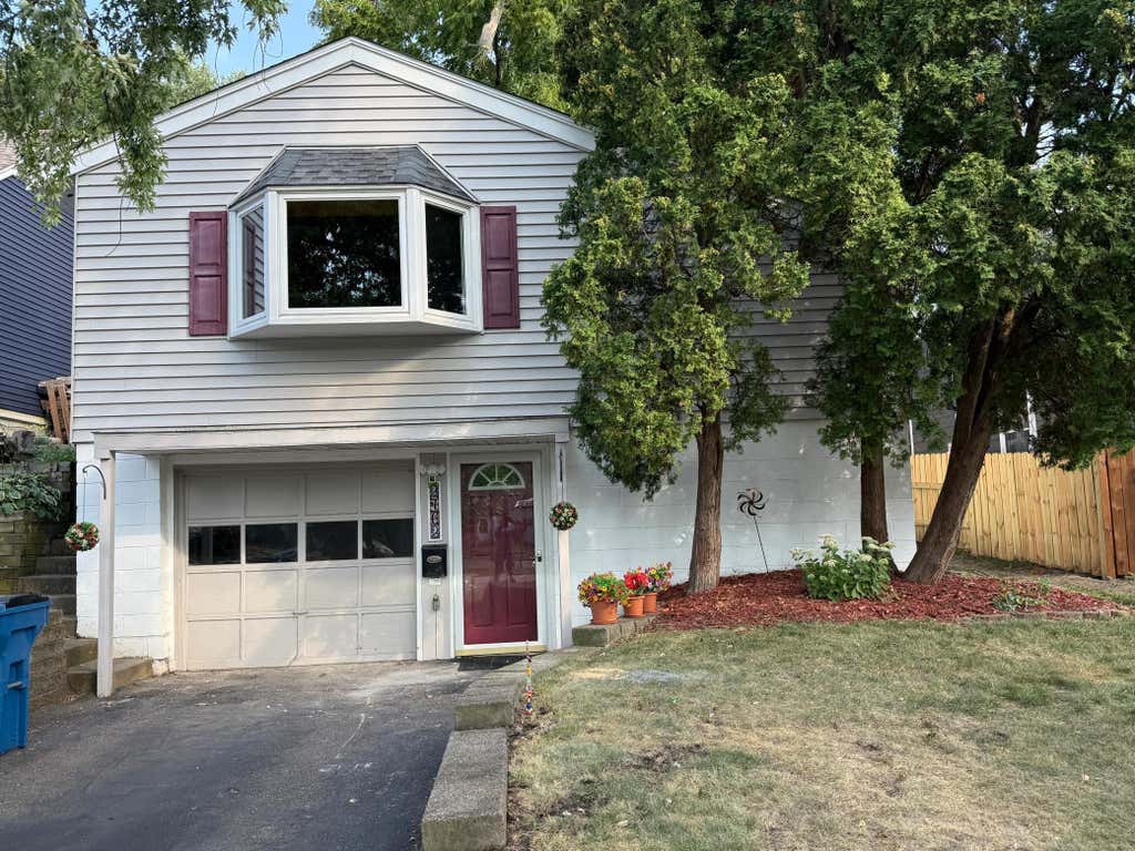 Photo of 2762 Mcnair Drive N, Robbinsdale, MN 55422 (MLS # 7133424)