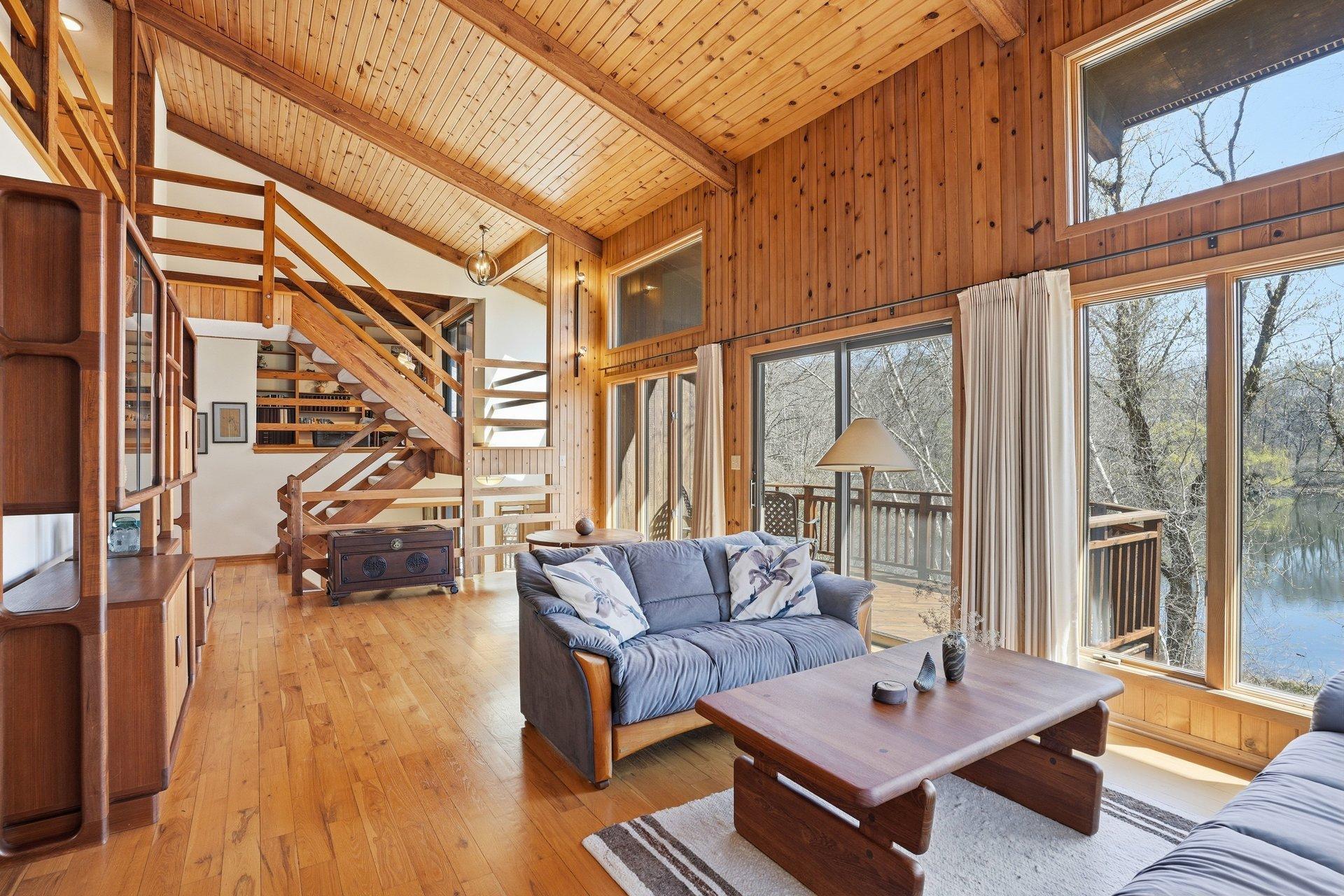 985 Cliff Road