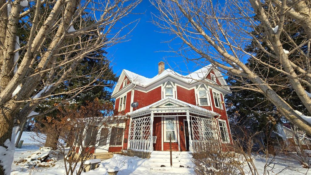 Photo of 315 W Newburg Avenue, Mabel, MN 55954 (MLS # 6824368)