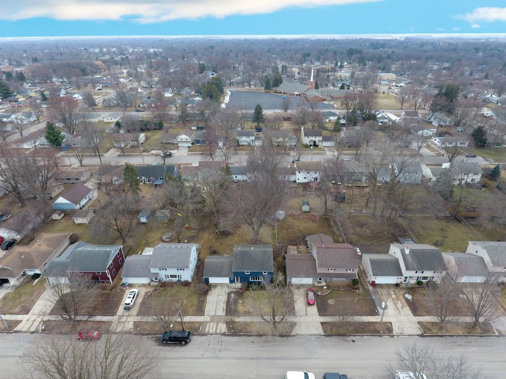 Photo of 1915 6th Avenue NW, Austin, MN 55912 (MLS # 7031371)