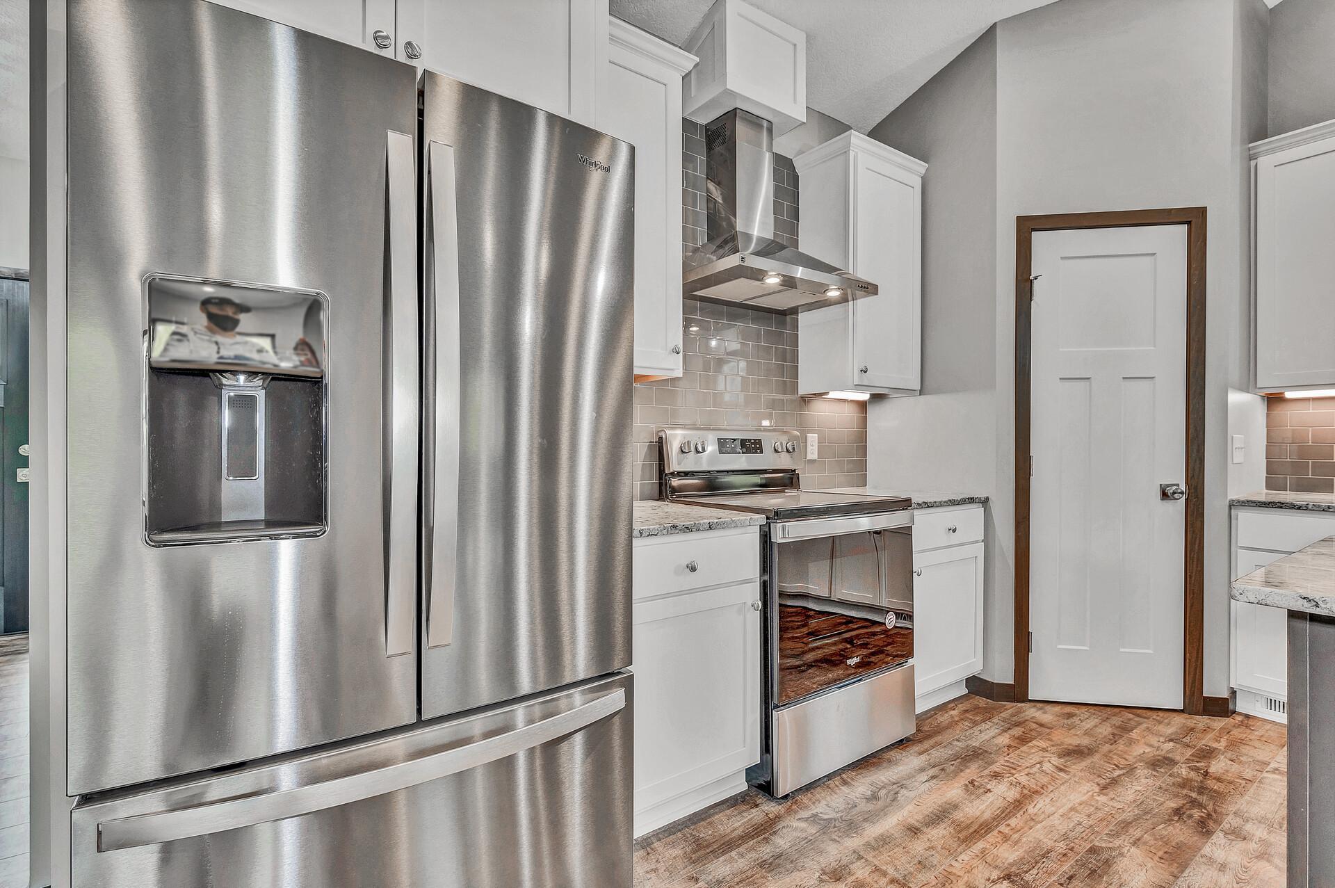 51440 Long Point Place
