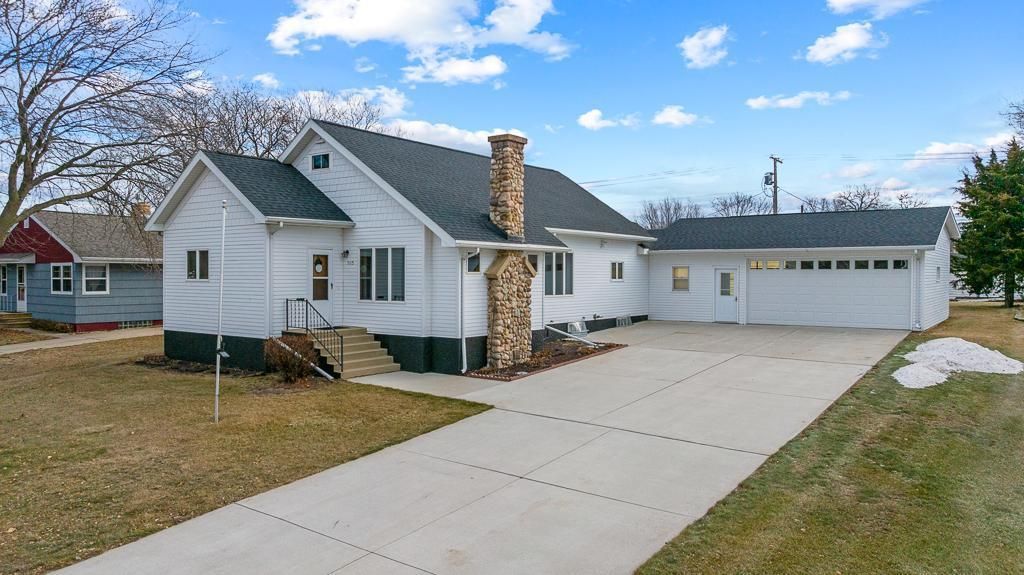 Photo of 505 Oscar Avenue N, Canby, MN 56220 (MLS # 7008678)