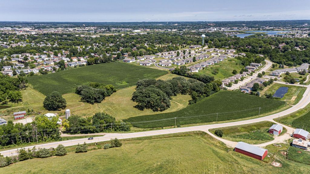 Photo of XXXXXX Country Club Road W, Rochester, MN 55902 (MLS # 7002676)