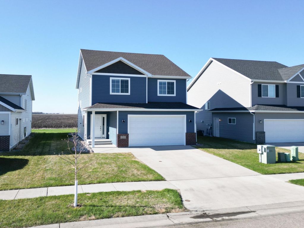 Photo of 1221 46TH Avenue S, Moorhead, MN 56560 (MLS # 7065667)