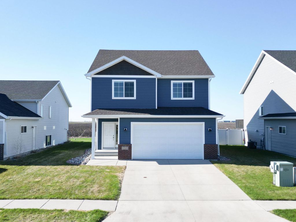 Photo of 1221 46TH Avenue S, Moorhead, MN 56560 (MLS # 7065667)