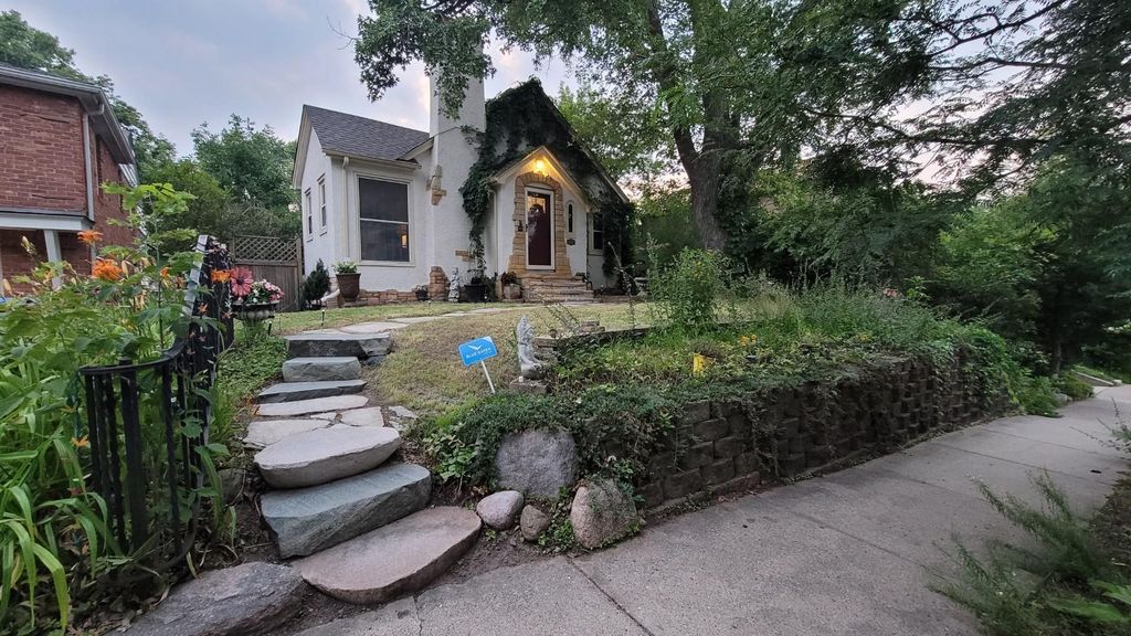 Photo of 1136 Xerxes Avenue S, Minneapolis, MN 55405 (MLS # 6822678)
