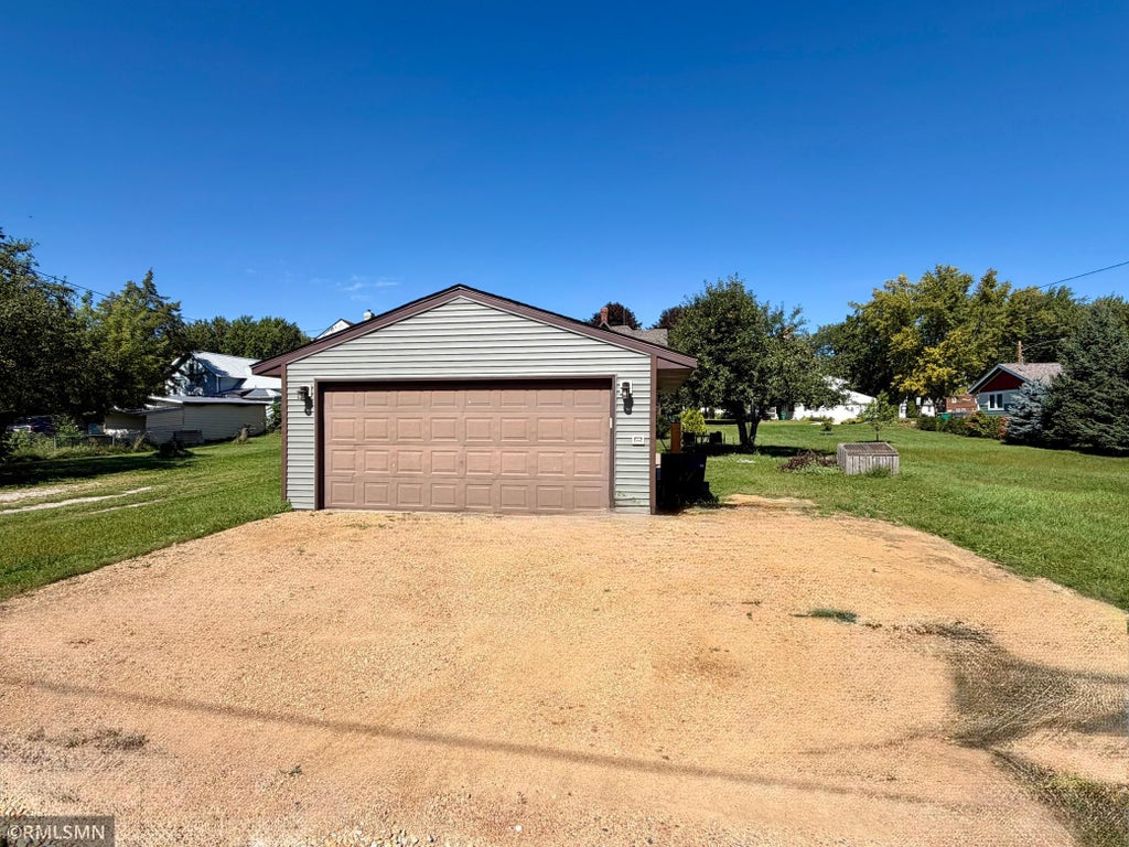 Photo of 310 Oak Avenue SW, Montgomery, MN 56069 (MLS # 7141762)