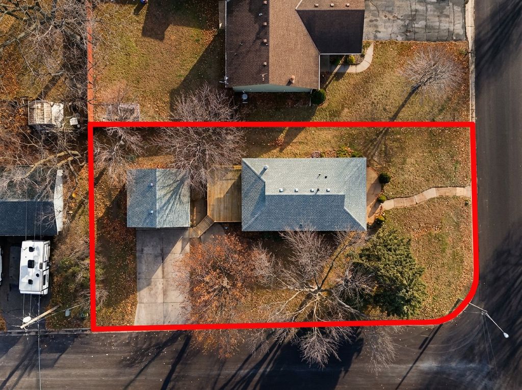 Photo of 6310 Dawn Way, Inver Grove Heights, MN 55076 (MLS # 6822107)