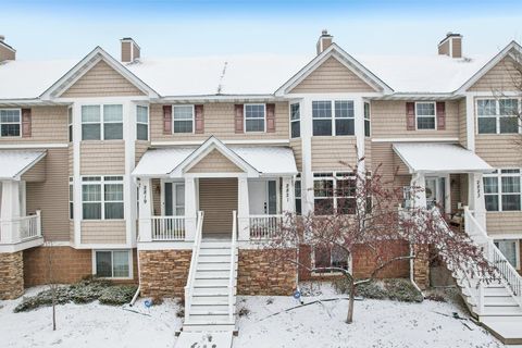 2821 Arona Street Roseville MN 55113