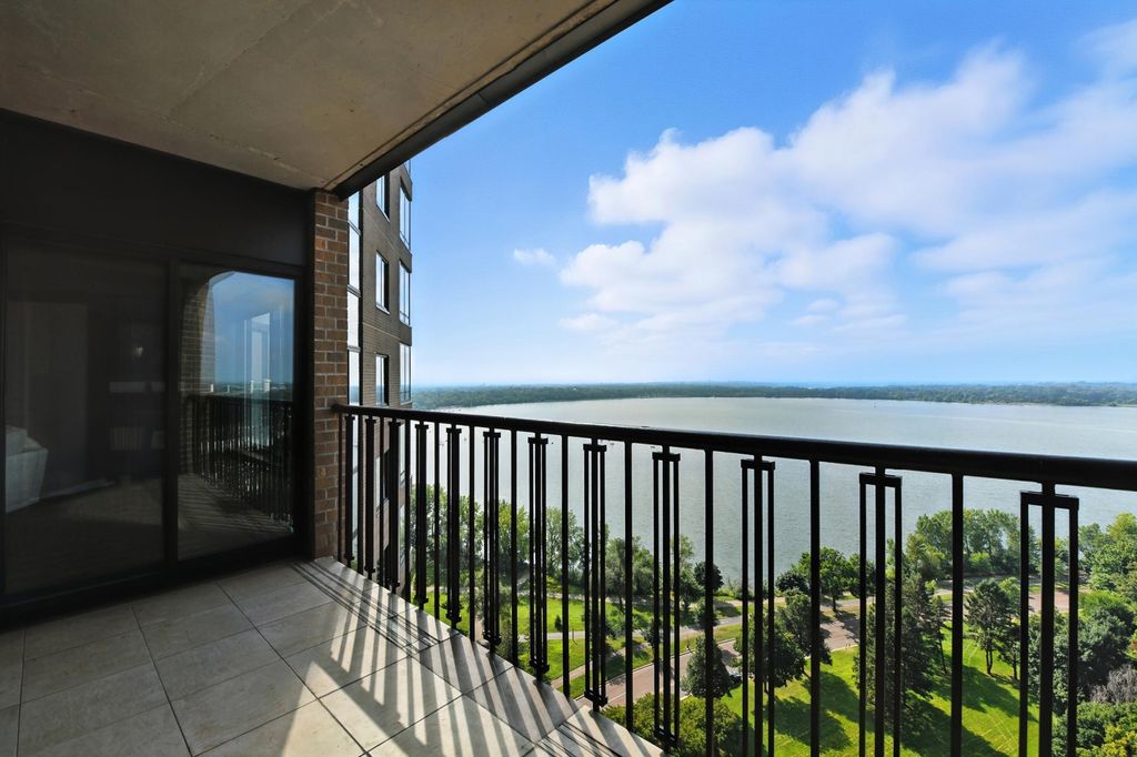 Photo of 2950 Dean Parkway #2205, Minneapolis, MN 55416 (MLS # 7014216)