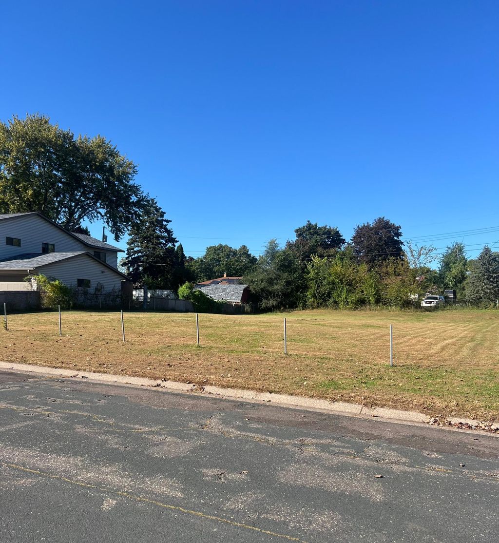 Photo of 3XX Belmont Lane E, Maplewood, MN 55117 (MLS # 7024472)