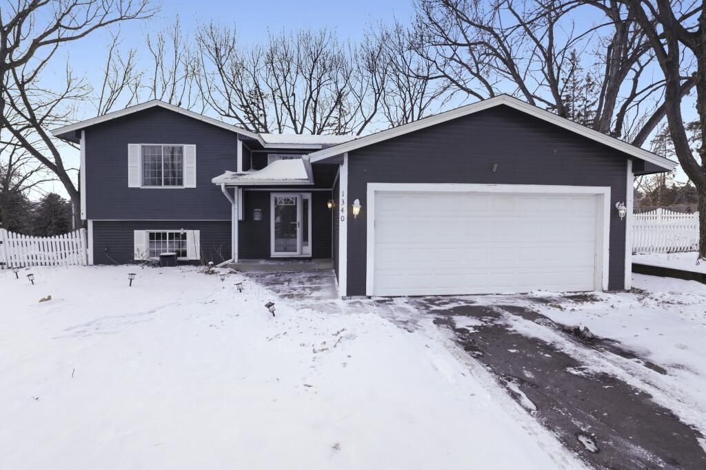 Photo of 1340 Broadview Avenue, Chaska, MN 55318 (MLS # 7011876)