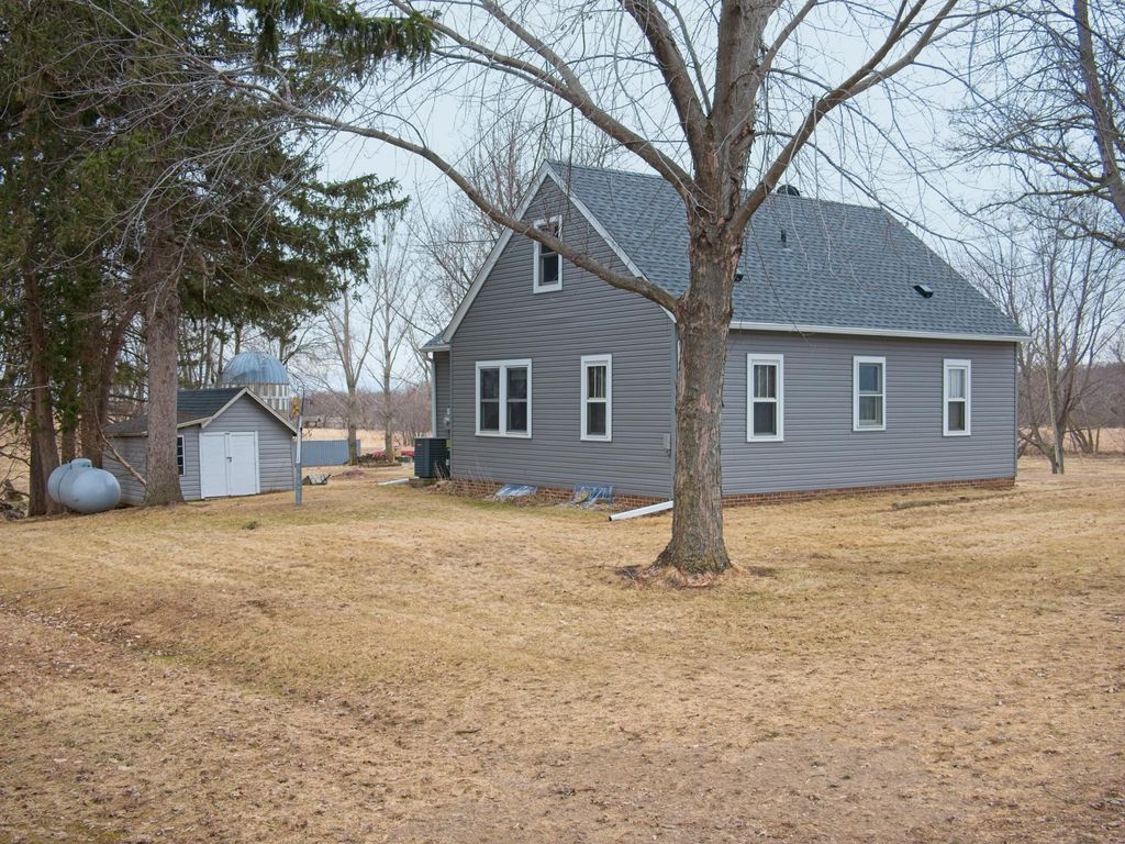 Photo of 17969 240th Street, Hutchinson, MN 55350 (MLS # 7027843)