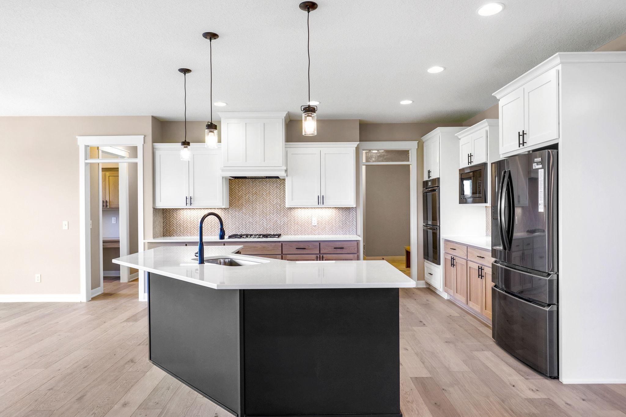 Excelsior, Minnesota, 55331, United States, 5 Bedrooms Bedrooms, ,5 BathroomsBathrooms,Residential,Active,2032957