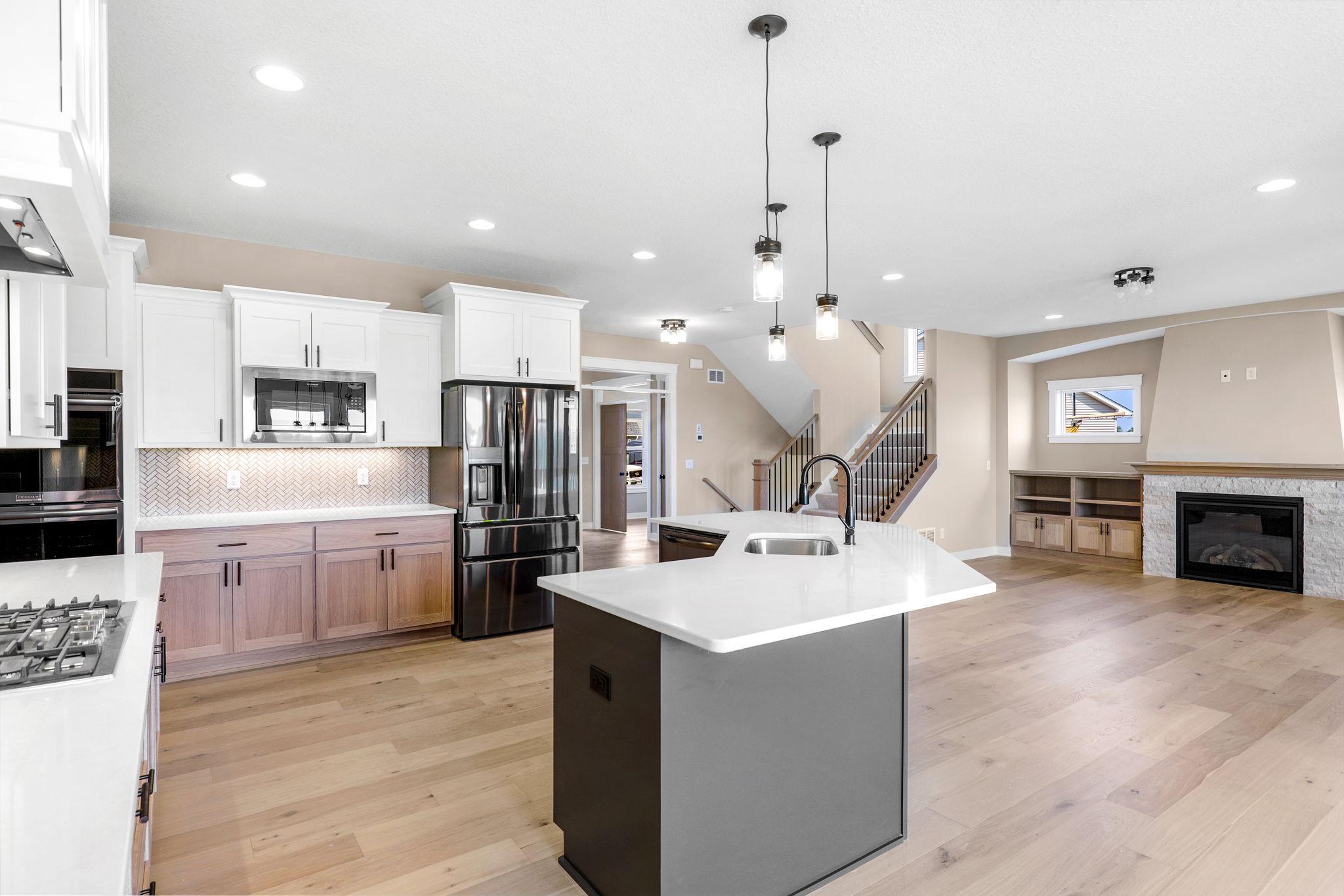 Excelsior, Minnesota, 55331, United States, 5 Bedrooms Bedrooms, ,5 BathroomsBathrooms,Residential,Active,2032957