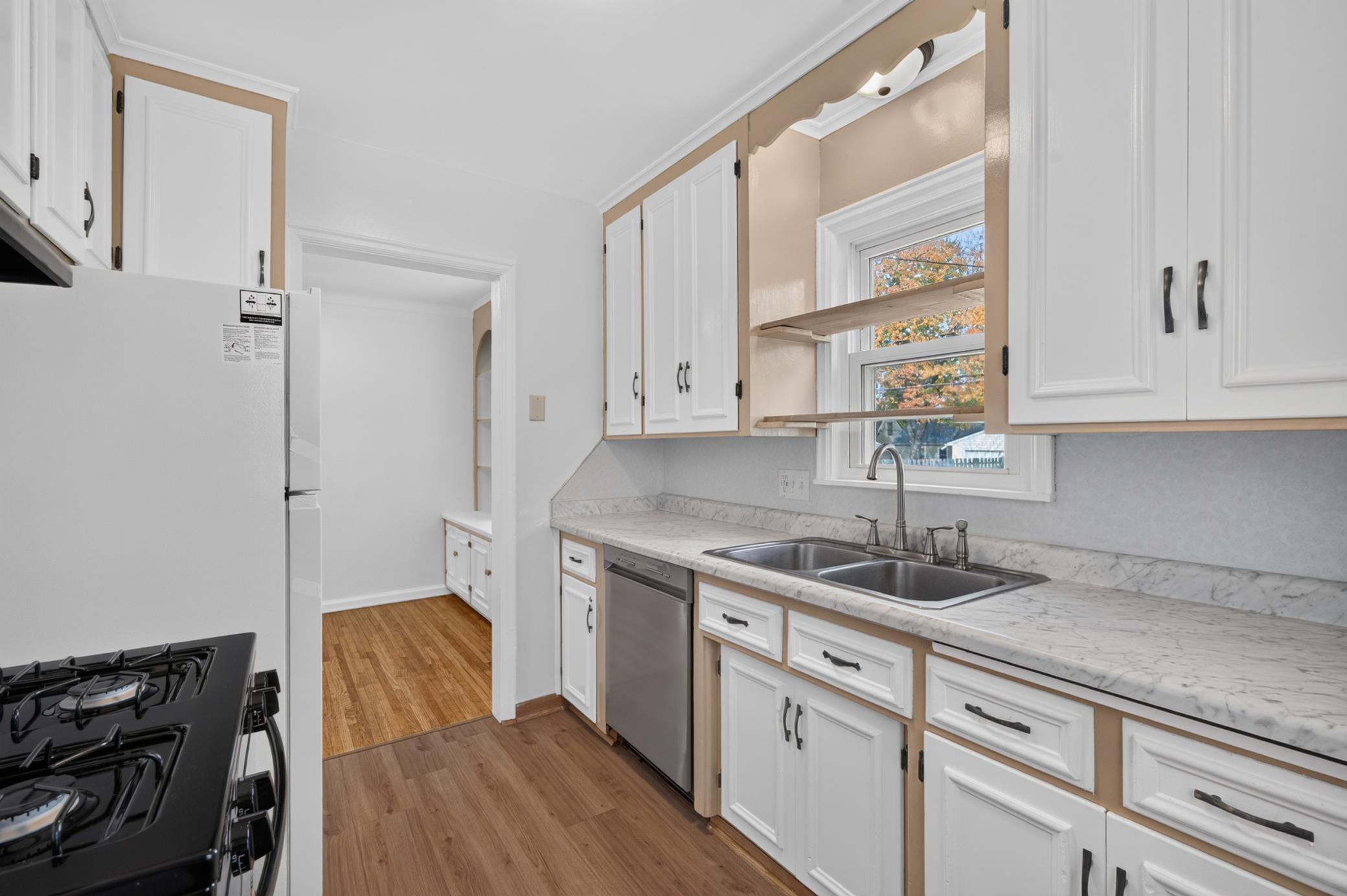 1701 4th Street E