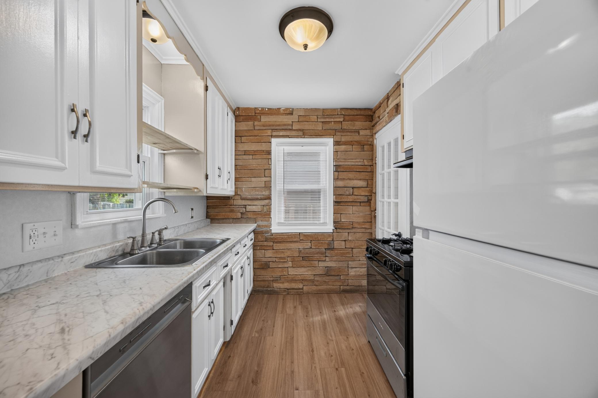 1701 4th Street E