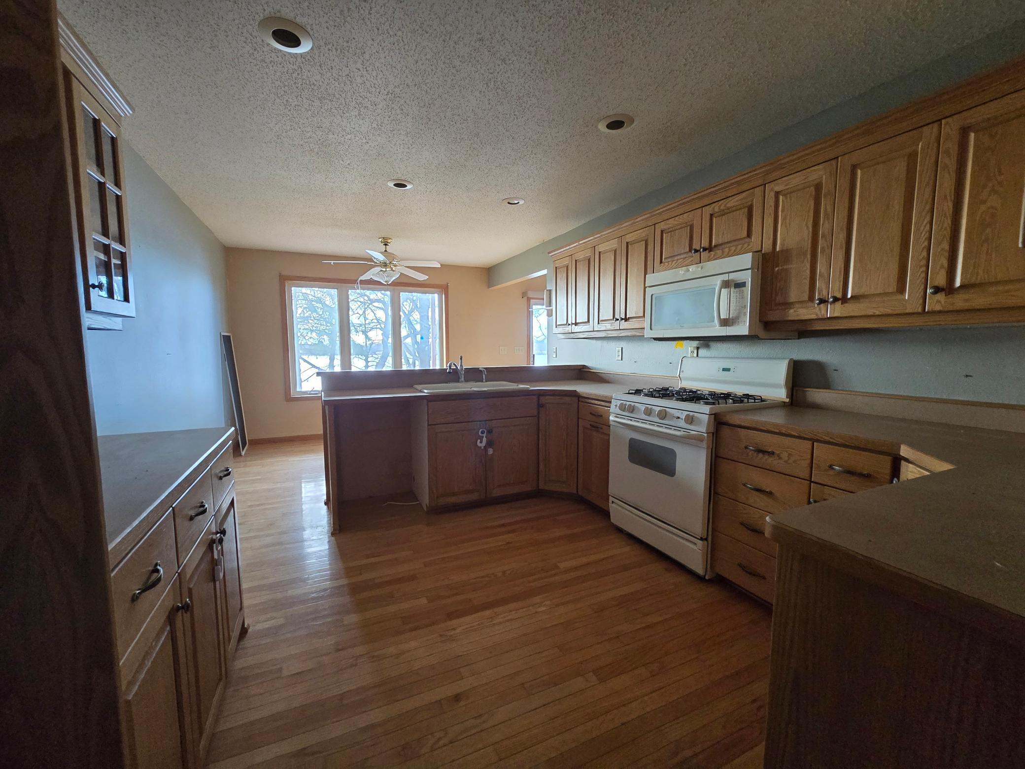 5023 W Lake Mary Drive SW