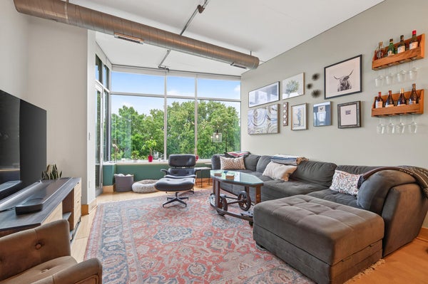 150 2ND ST NE UNIT B404, MINNEAPOLIS, MN 55413 - Image f4a98ea6c855249bfcb6cf83a3655521/2419517040