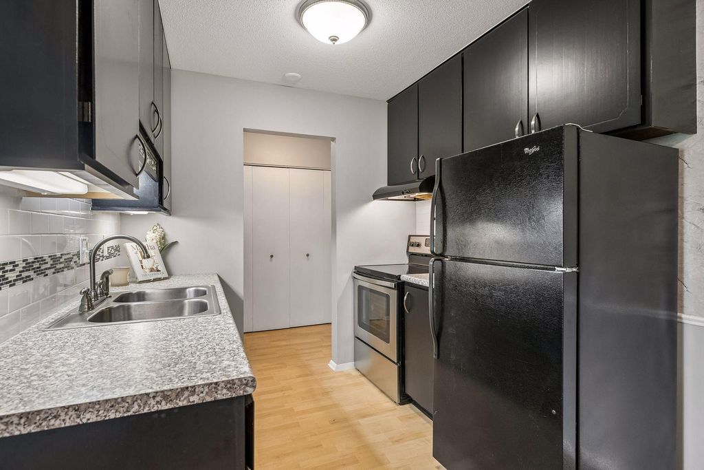 Photo of 4380 Brookside Court #116, Edina, MN 55436 (MLS # 7066002)