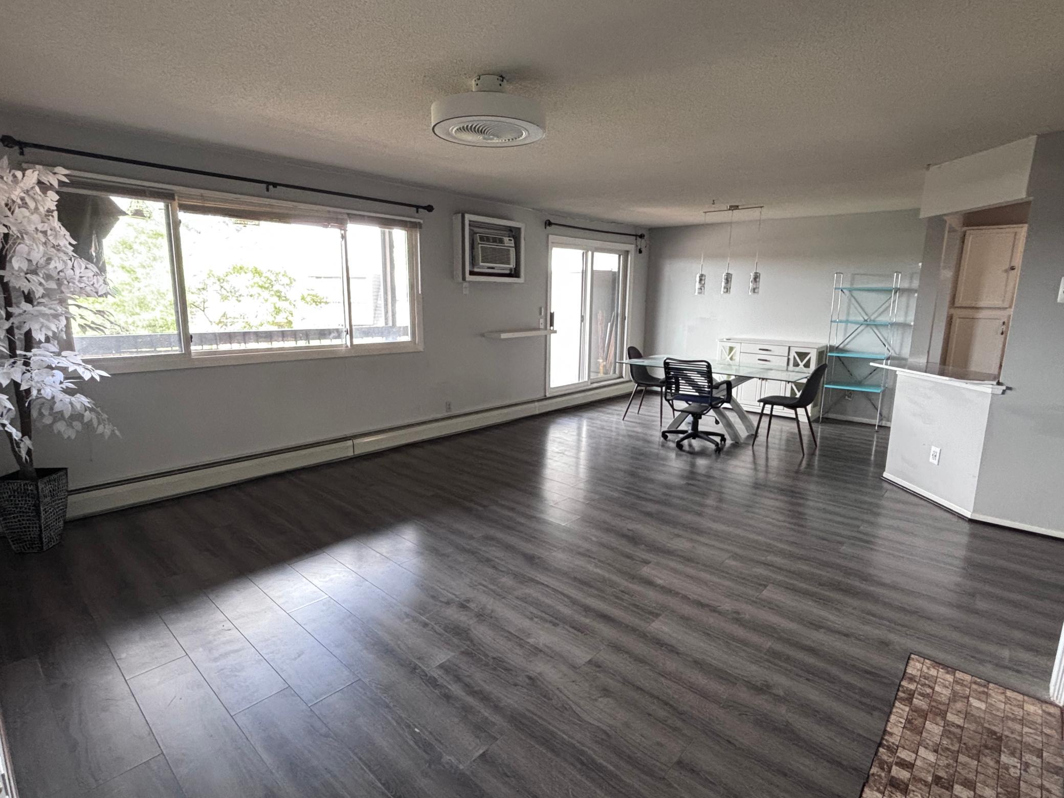999 41st Avenue NE 302