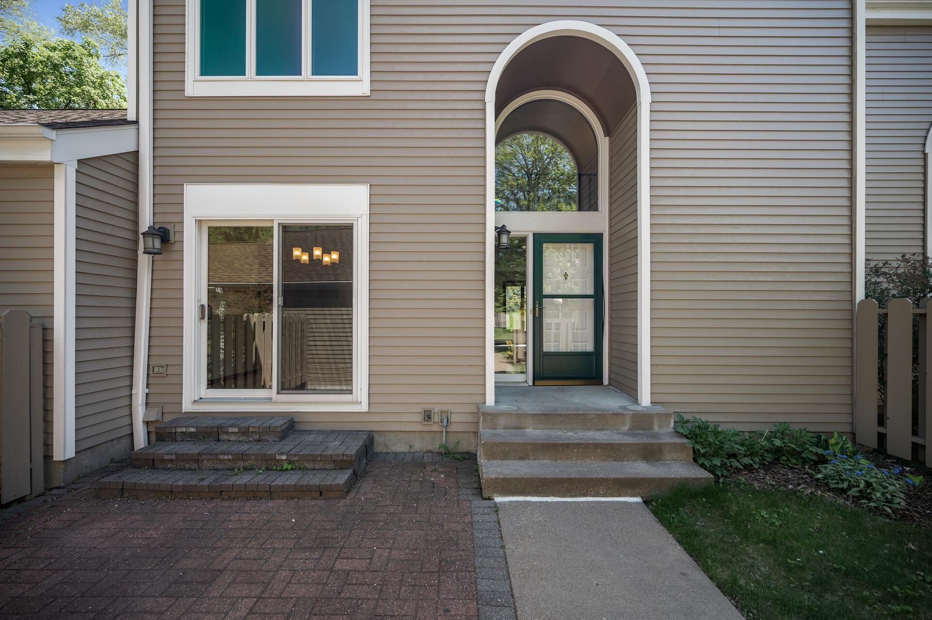 1174 Saint Clair Avenue