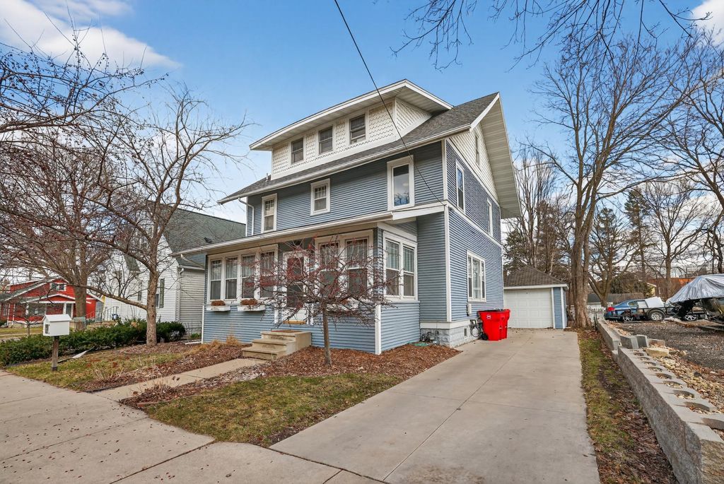 Photo of 20 11th Avenue NW, Rochester, MN 55901 (MLS # 7058323)