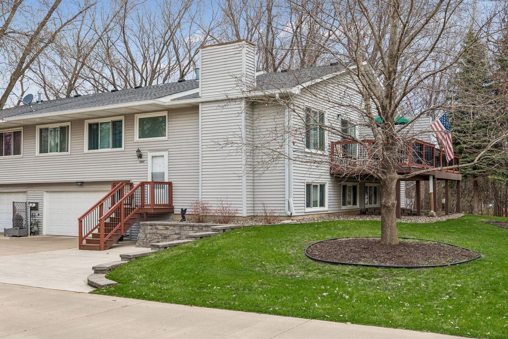 Photo of 7423 Borman Avenue, Inver Grove Heights, MN 55076 (MLS # 7052051)
