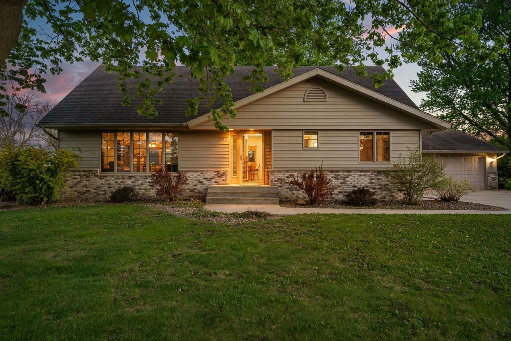 Photo of 406 NE Grove Street, Brownsdale, MN 55918 (MLS # 7071134)