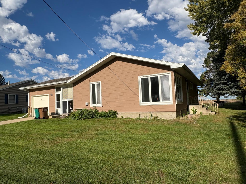 Photo of 301 Washington Avenue, Alden, MN 56009 (MLS # 7154838)
