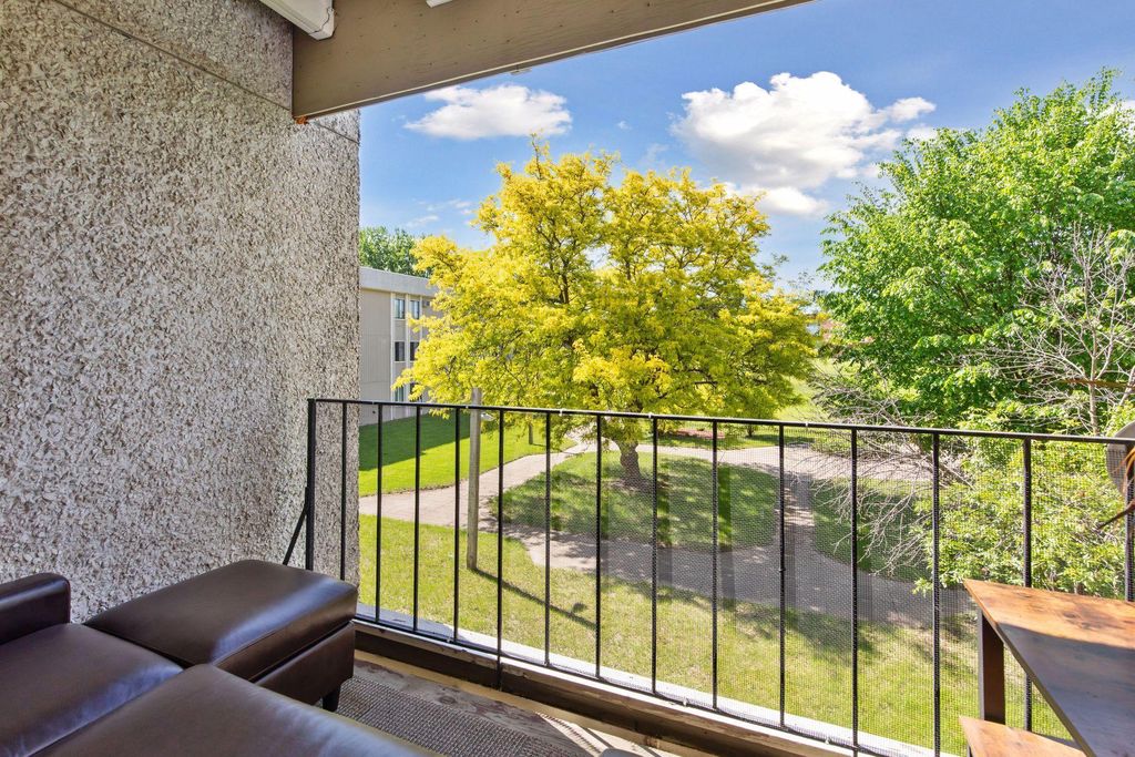 Photo of 4130 Rahn Road #209, Eagan, MN 55122 (MLS # 7003633)