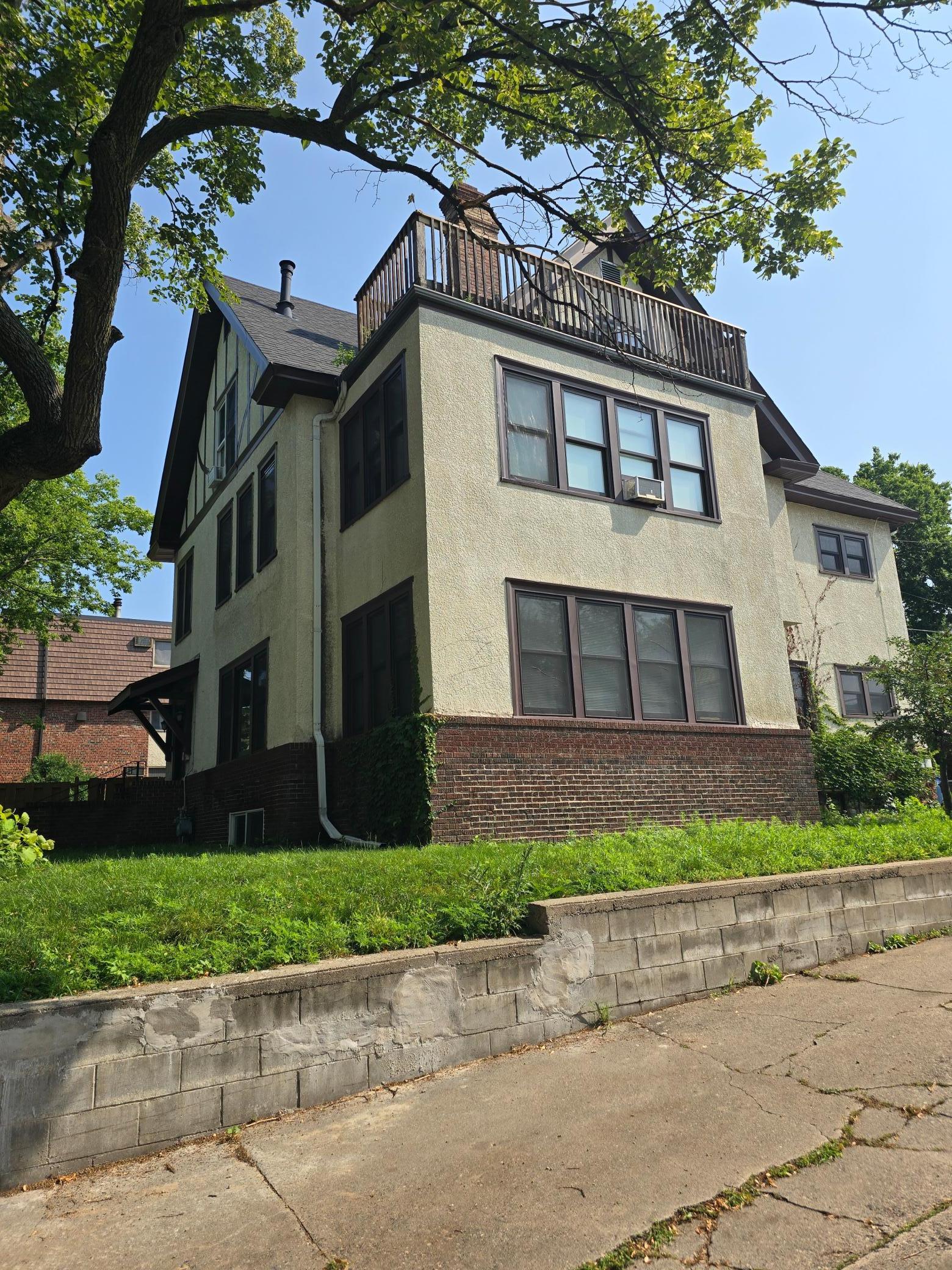 2017 Grand Avenue S