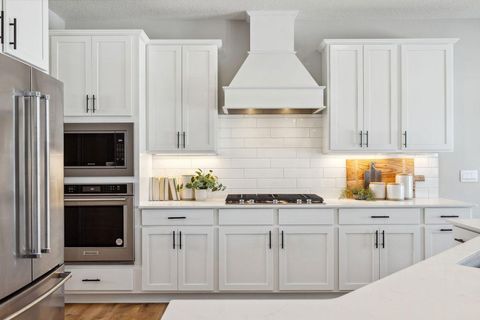 886 Laurel Court Chaska MN 55318