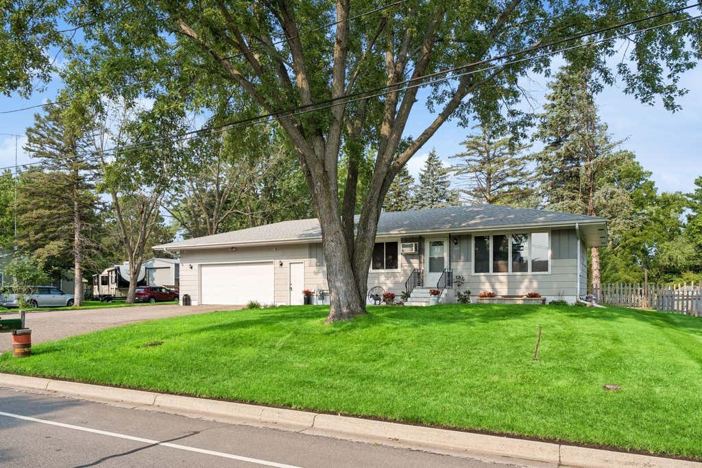 Photo of 1517 Oak Grove Road SW, Saint Cloud, MN 56301 (MLS # 7123201)