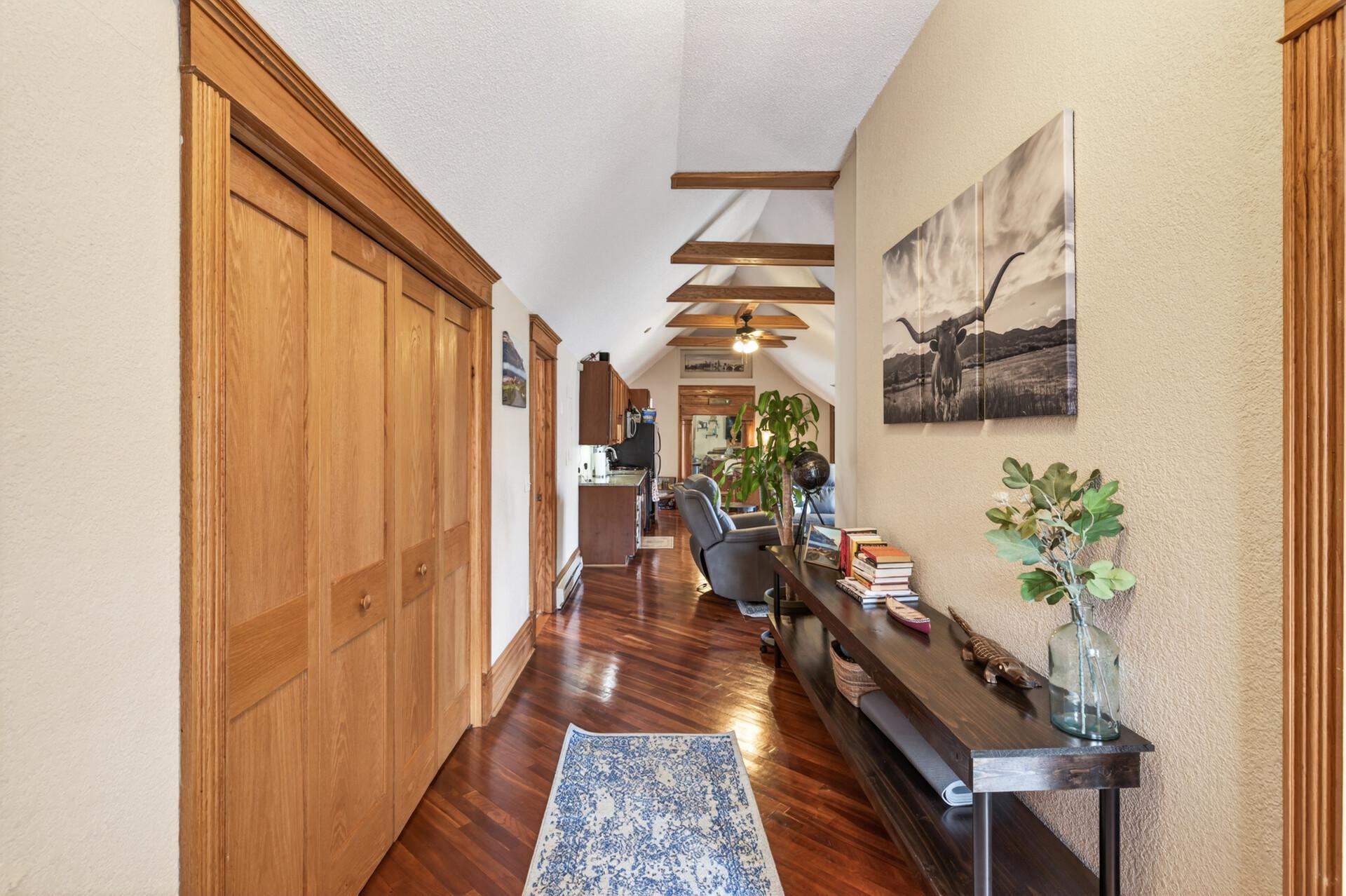 1936 Aldrich Avenue S E301