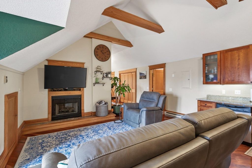 Photo of 1936 Aldrich Avenue S #E301, Minneapolis, MN 55403 (MLS # 7050149)