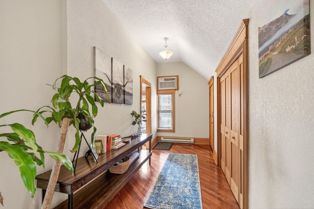 Photo of 1936 Aldrich Avenue S #E301, Minneapolis, MN 55403 (MLS # 7050149)