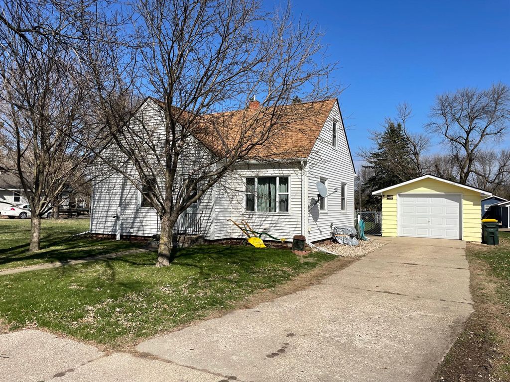 Photo of 430 Pleasant Avenue S, Brooten, MN 56316 (MLS # 7059857)