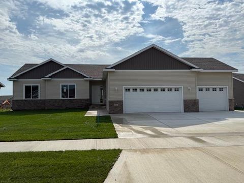 Photo of 1306 18th Street NE, Austin, MN 55912 (MLS # 6693542)