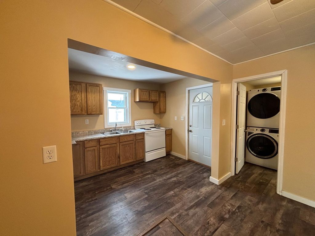 Photo of 102 Robert Street S, Clarissa, MN 56440 (MLS # 7019659)