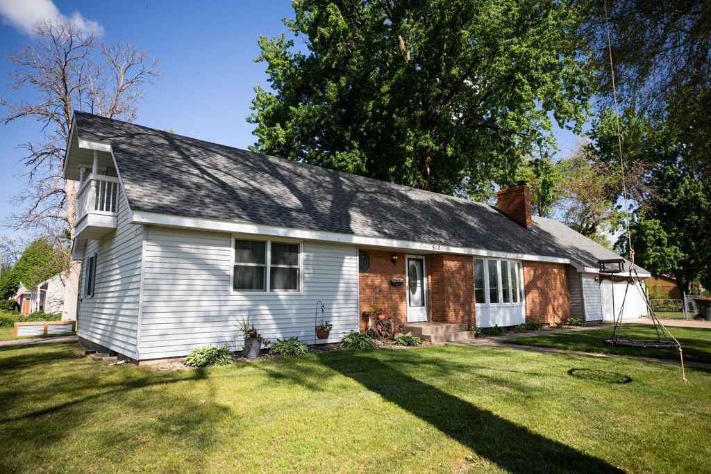 Photo of 520 8th Street, Farmington, MN 55024 (MLS # 7072606)