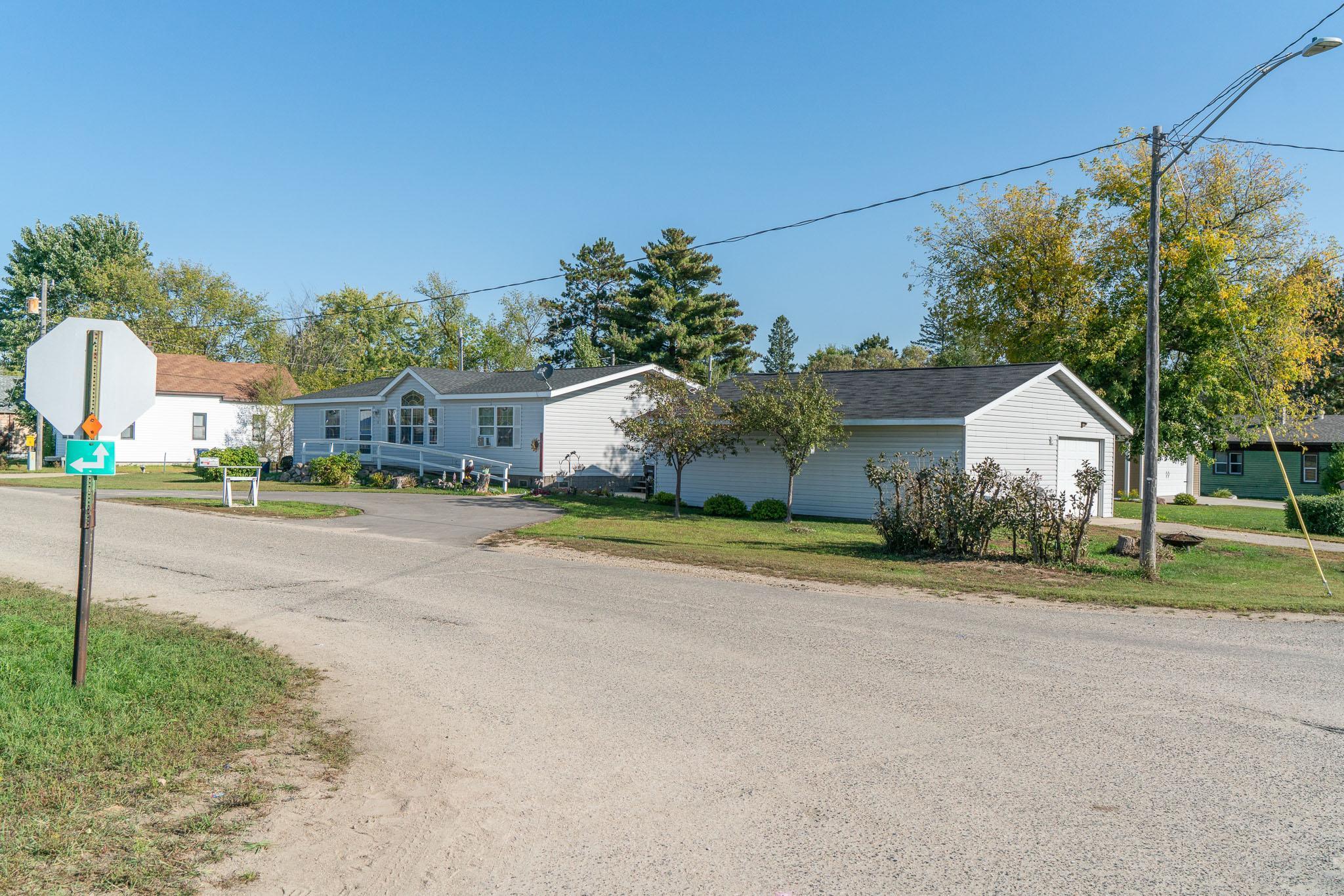 18 Cedar Avenue SE