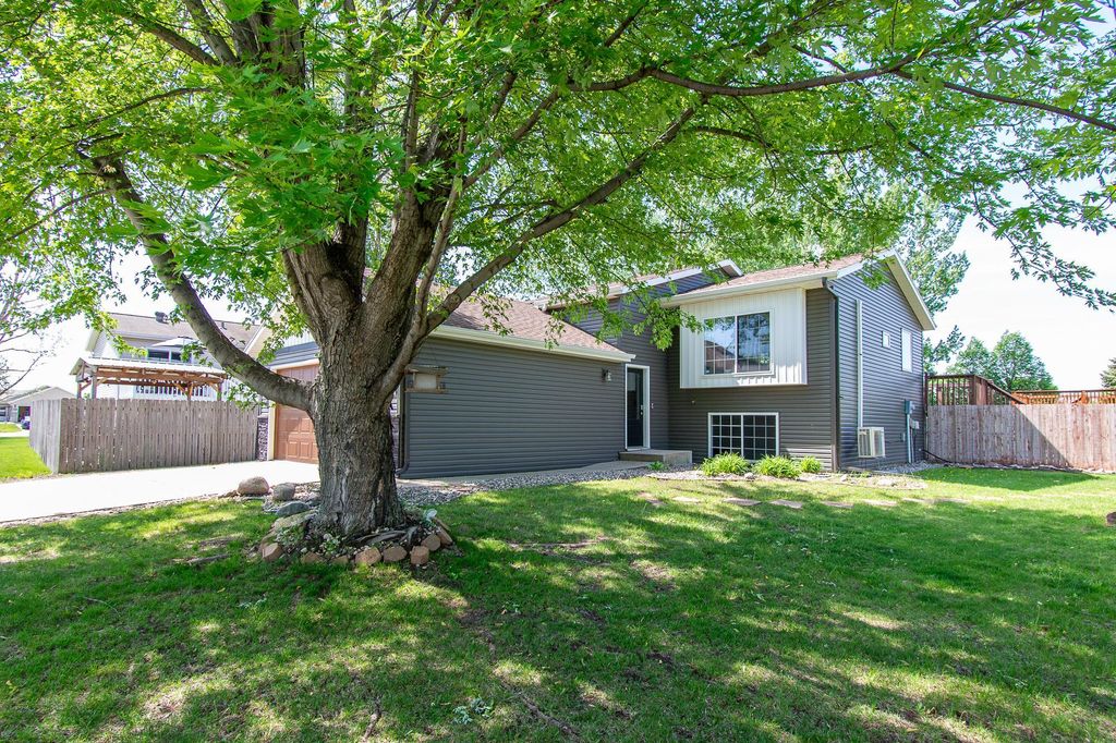 Photo of 3313 39th Street S, Moorhead, MN 56560 (MLS # 7084274)