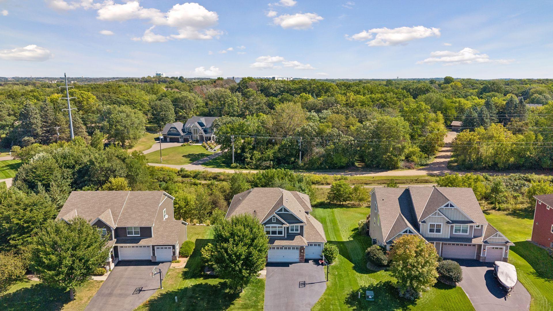3604 Sawgrass Trail S