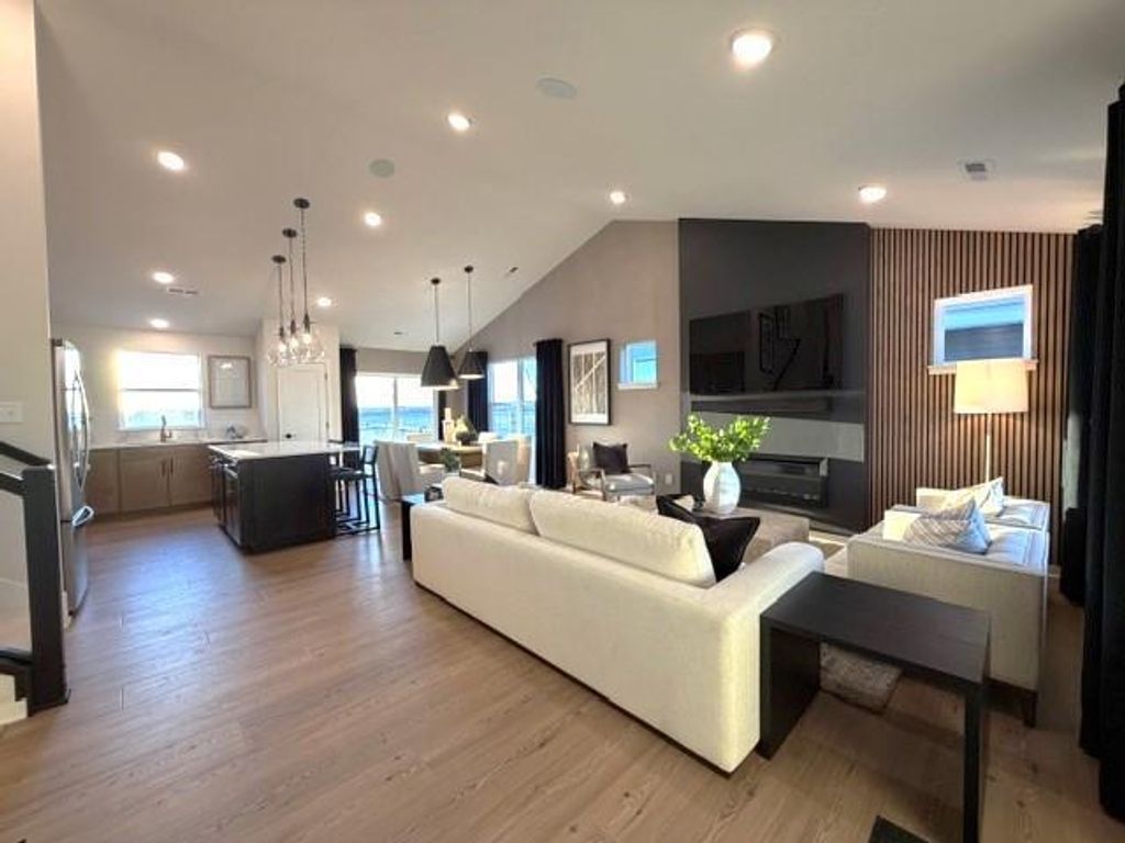 Photo of 1652 Lund Way, Shakopee, MN 55379 (MLS # 7020595)