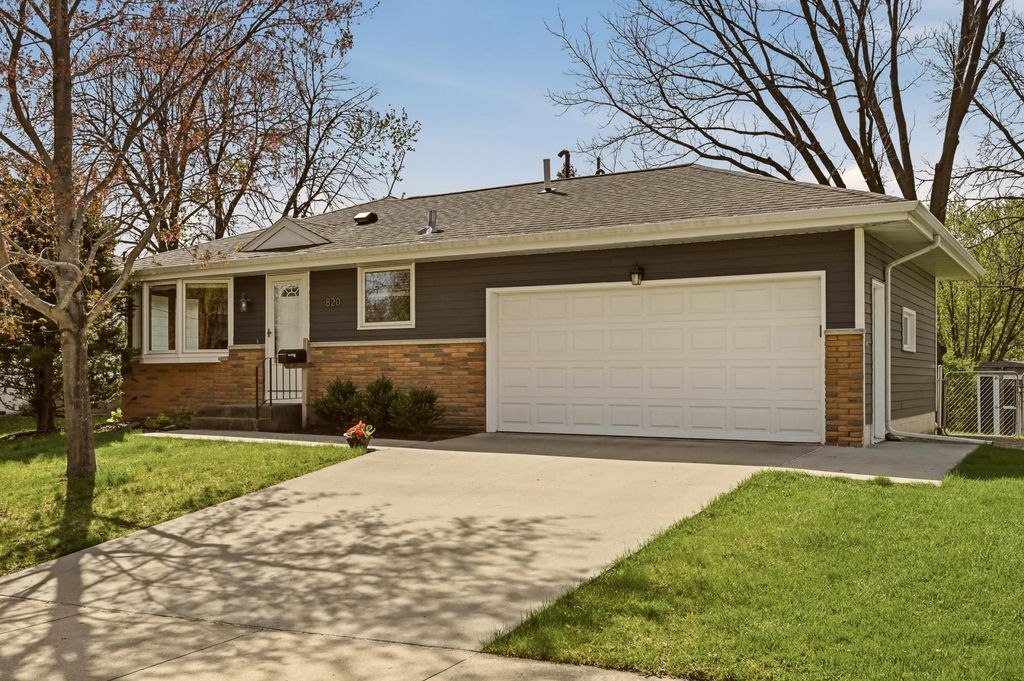 Photo of 820 26th Street NW, Rochester, MN 55901 (MLS # 7063162)