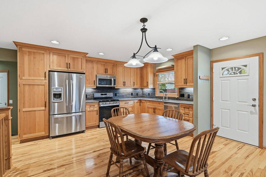 Photo of 820 26th Street NW, Rochester, MN 55901 (MLS # 7063162)