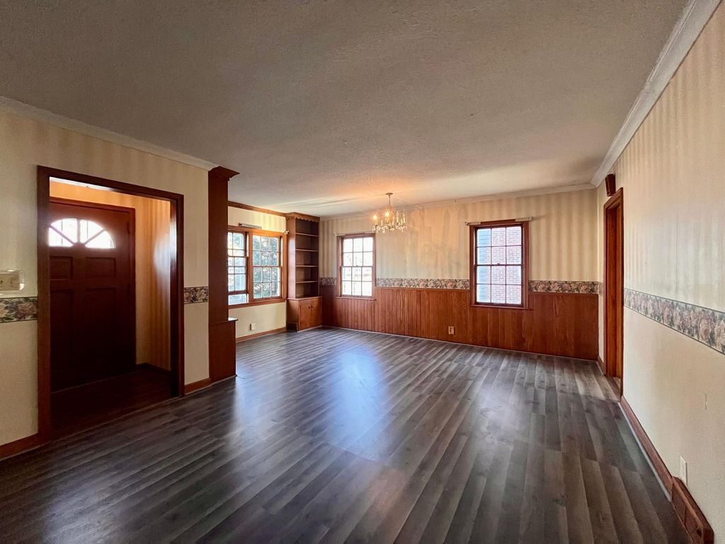 Photo of 612 10th Street SW, Willmar, MN 56201 (MLS # 7044204)