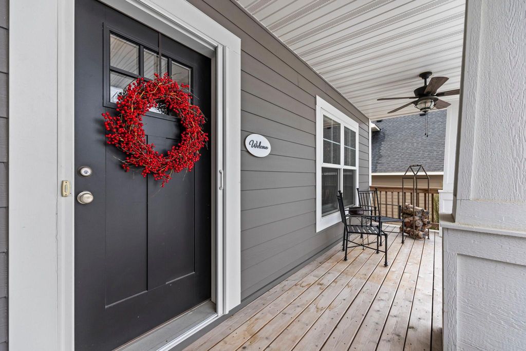 Photo of 19719 Henning Avenue, Lakeville, MN 55044 (MLS # 7019034)