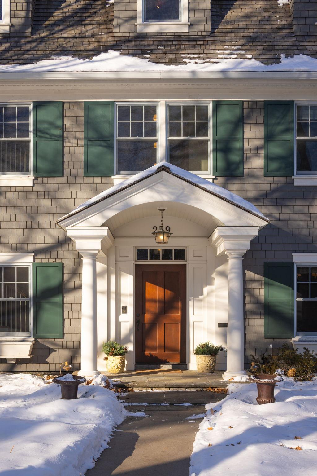 259 Woodlawn Avenue